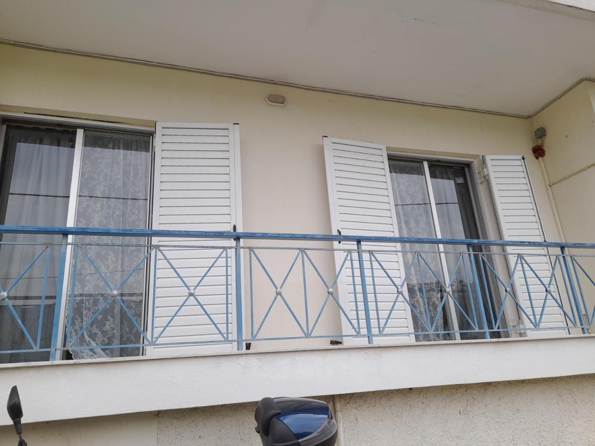 Irinis Apartment In Kalamata Extérieur photo