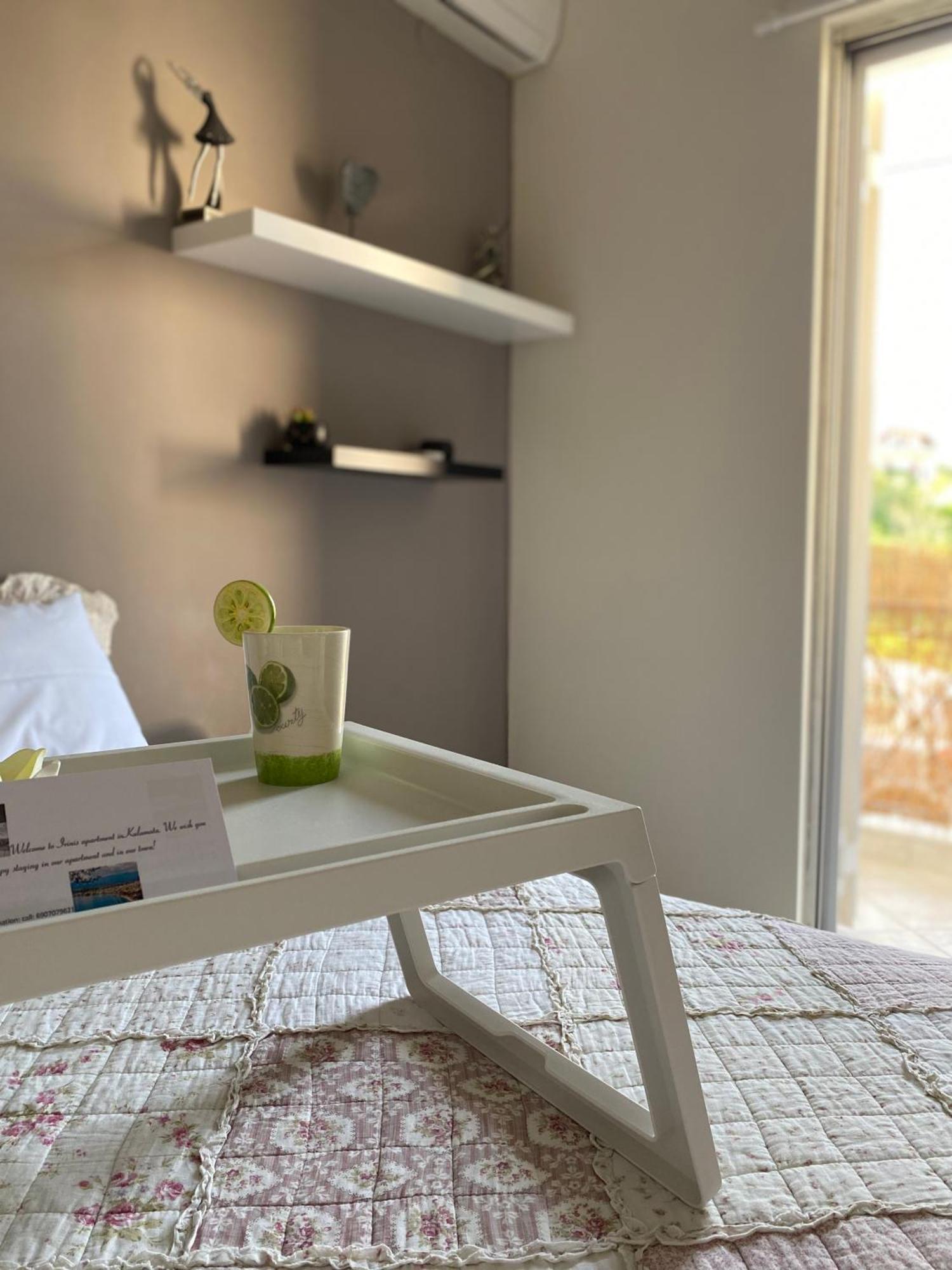 Irinis Apartment In Kalamata Extérieur photo