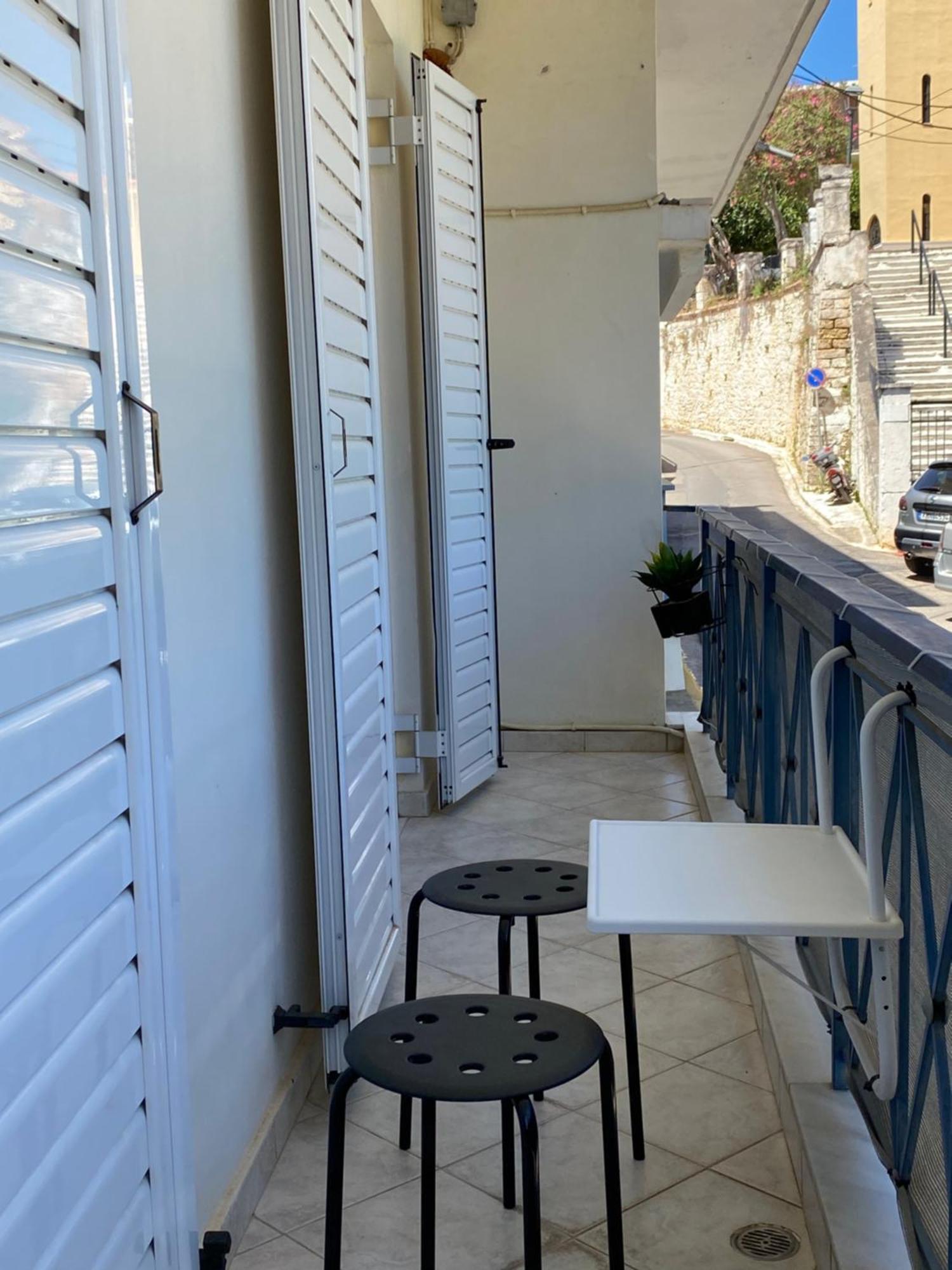 Irinis Apartment In Kalamata Extérieur photo